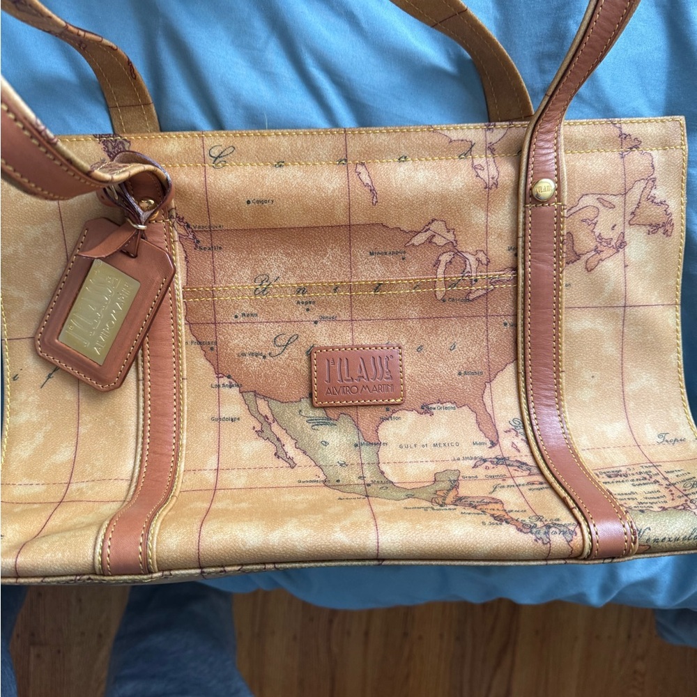 Alviero Martini Tan Map Interior Bag